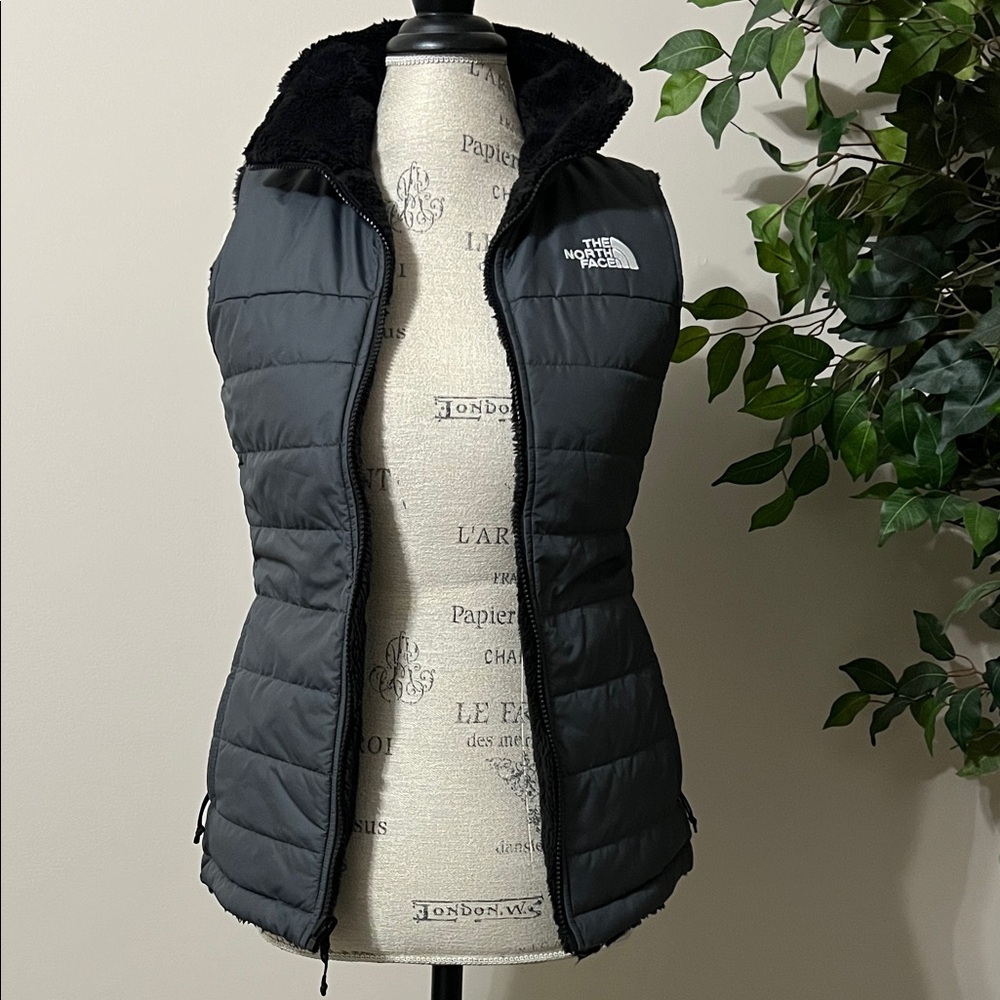 Brand New Reversible The North Face Women's Black Puffer Vest